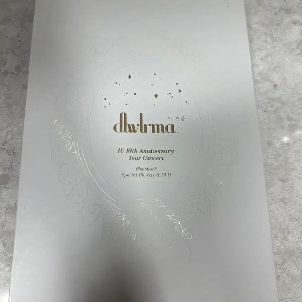 [BUNJANG] IU "The Golden Hour" Concert Blu-ray / 아이유 이지금콘 블루레이