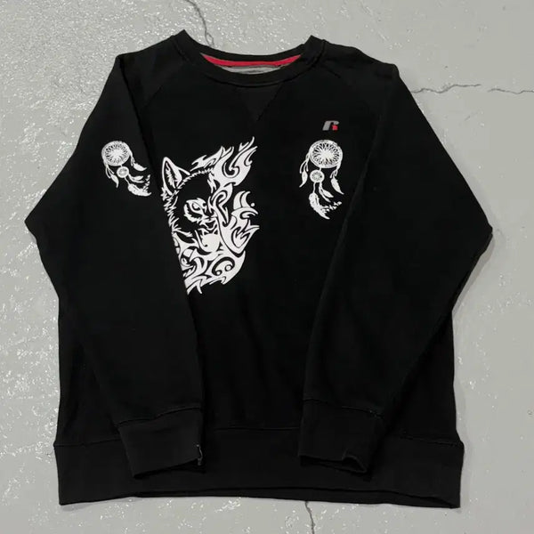 [BUNJANG] Russell Athletic Wolf Dreamcatcher Graphic Black Sweatshirt / 러셀(Russell Athletic) 늑대 드림캐쳐 그래픽 블랙 스웻셔츠