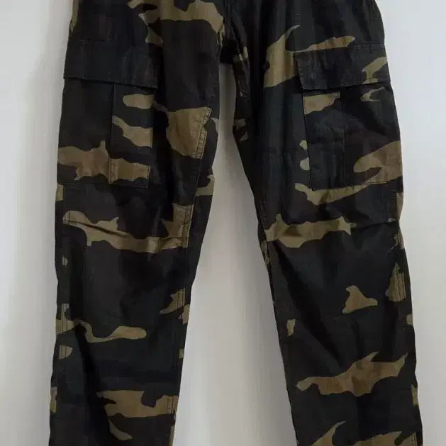 [BUNJANG] Carhartt WIP Aviation Cargo Pants Laurel Camo / 칼하트 WIP 에비에이션 카고 팬츠 로렐 카모