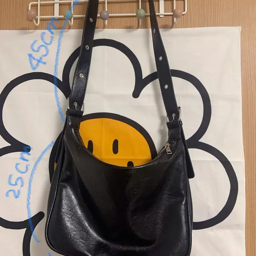 [BUNJANG] Faux Leather Crossbody Bag / 크로스백(새상품)