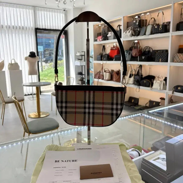 [BUNJANG] Burberry Leather Handbag / [정품] 버버리 백