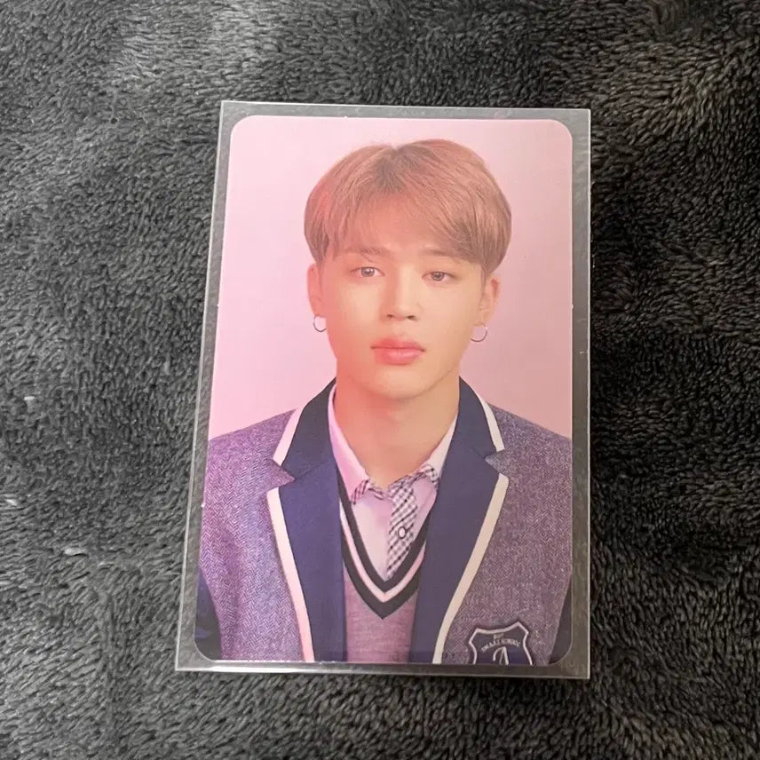 [BUNJANG] BTS Jimin Love Yourself School Uniform Photocard / BTS 방탄소년단 지민 럽셀 포카 교복 포카