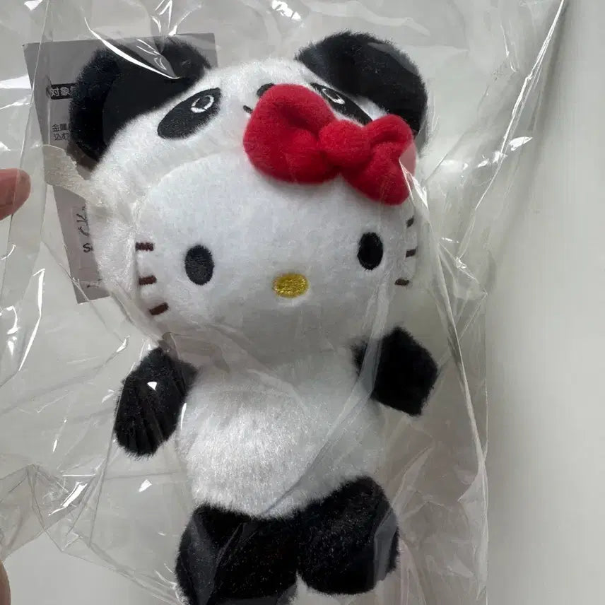 [BUNJANG] Sanrio Ueno Limited Edition Hello Kitty Panda Mascot Doll Keychain / 산리오 우에노 헬로키티 판다 마스코트 인형 키링