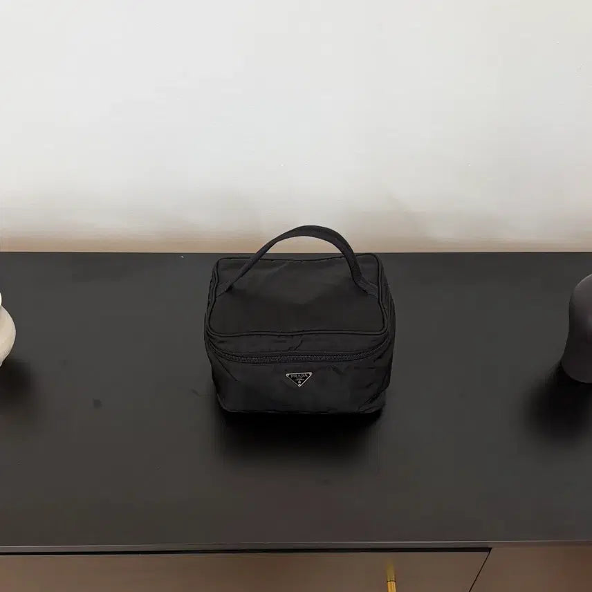 [BUNJANG] Prada Vanity Pouch Bag Black / 프라다 바니티 파우치 백