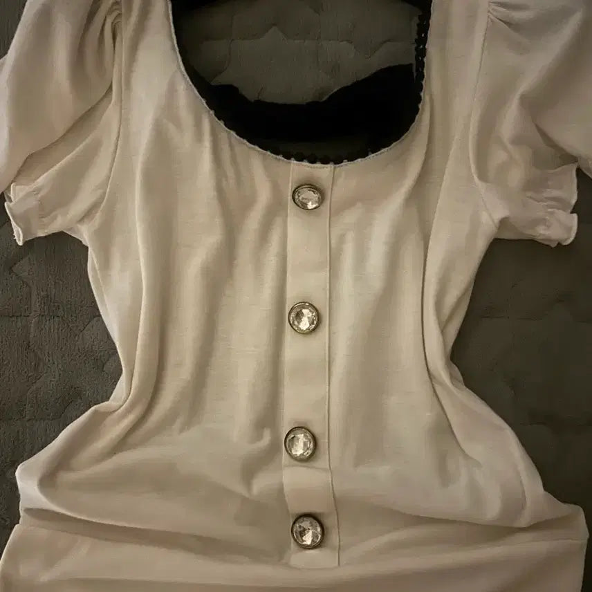 [BUNJANG] Lizlisa Classic Ribbon Gyaru Short Sleeve Blouse / 리즈리사 고전 리본 갸루 반팔블라우스 히메갸루