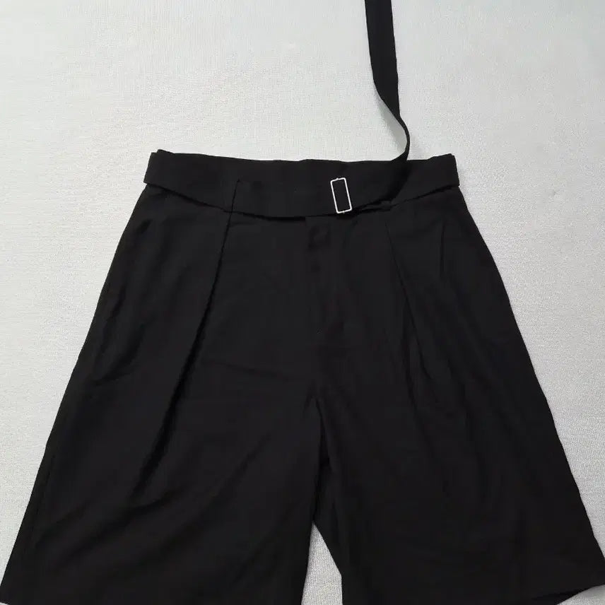 [BUNJANG] SUARE Black Belted Shorts (Waist 31) / SUARE 블랙 벨트 반바지 허리31