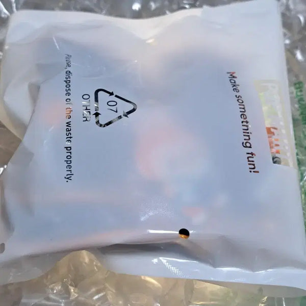 [BUNJANG] Popmart Labubu Secret Password Alphabet Z Keychain (Sealed) / [정품/비닐미개봉] 팝마트 라부부 내 마음속 비밀번호 알파벳 Z 단품 키링