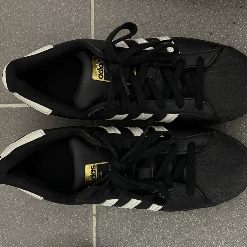 [BUNJANG] Adidas Superstar Shoes / 아니다스 슈퍼스타 235
