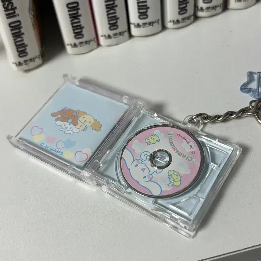 [BUNJANG] Sanrio Cinnamoroll CD Keyring / 산리오 시나모롤 cd 키링