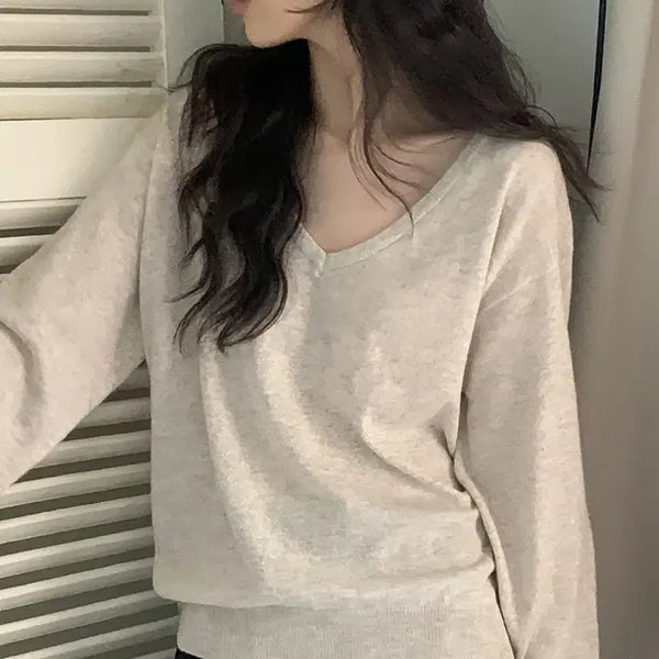 [BUNJANG] NINI Pure Me Soft V-Neck Long-Sleeve Knit Beige / 나이니 퓨어미 소프트 여리핏 브이넥 긴팔 니트 베이지