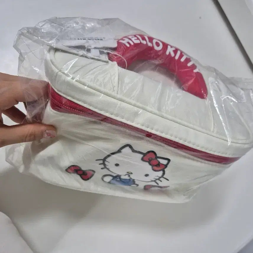 [BUNJANG] Hello Kitty White Pouch / 헬로키티 화이트 파우치