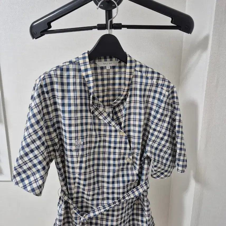 [BUNJANG] ON&ON Checked Waist Tie Blouse / 온앤온 체크 허리끈 블라우스