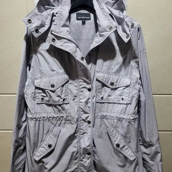 [BUNJANG] Calvin Klein Windbreaker Size 66 / 캘빈클라인  바람막이  66