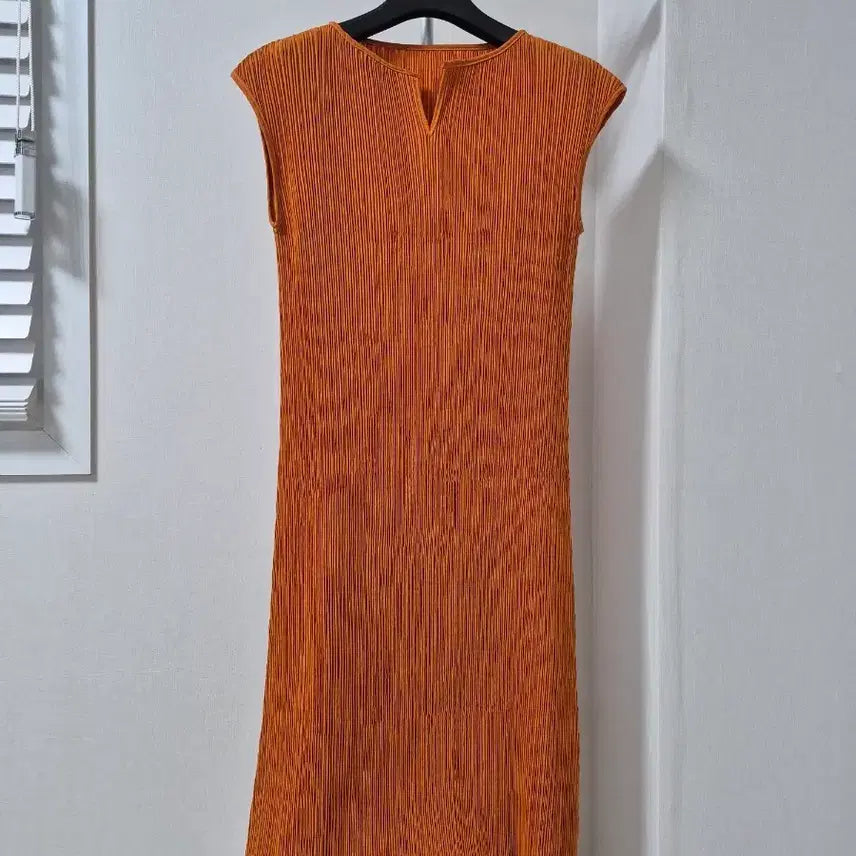 [BUNJANG] Pleated Orange Sleeveless Maxi Dress / 플리츠 원피스 오렌지색