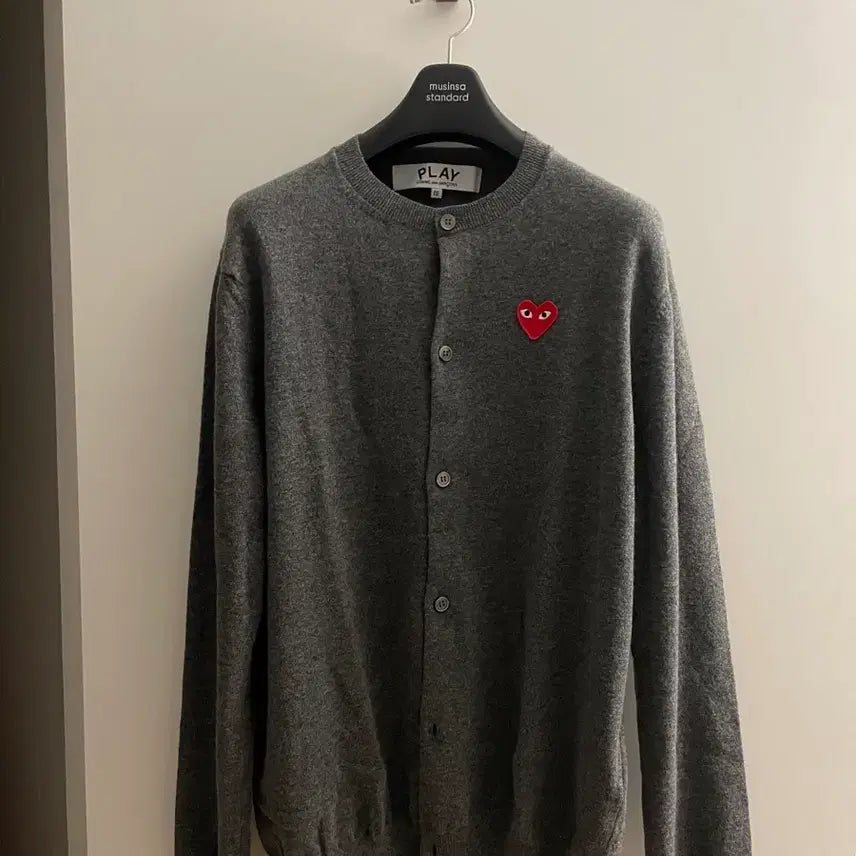 [BUNJANG] Comme des Garçons Play Cardigan / 어제 산 꼼데가르송 가디건 면세가격 판매