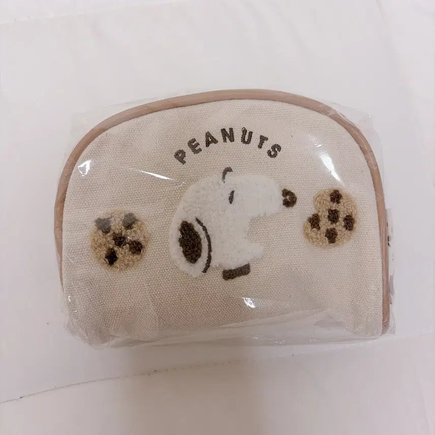[BUNJANG] Snoopy Cookie Pouch Embroidered Plush 3D Design / 스누피 쿠키 파우치 정품 새상품 자수 뽀글이 입체 디자인