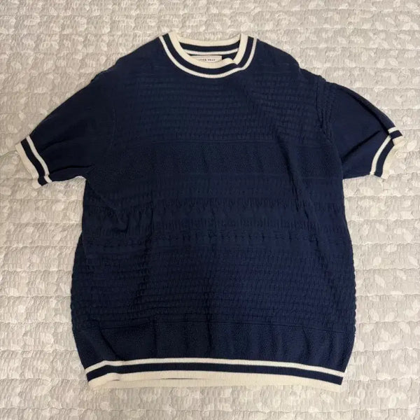 [BUNJANG] Afterpray Short Sleeve Knit / 애프터프레이 반팔니트 팝니다.