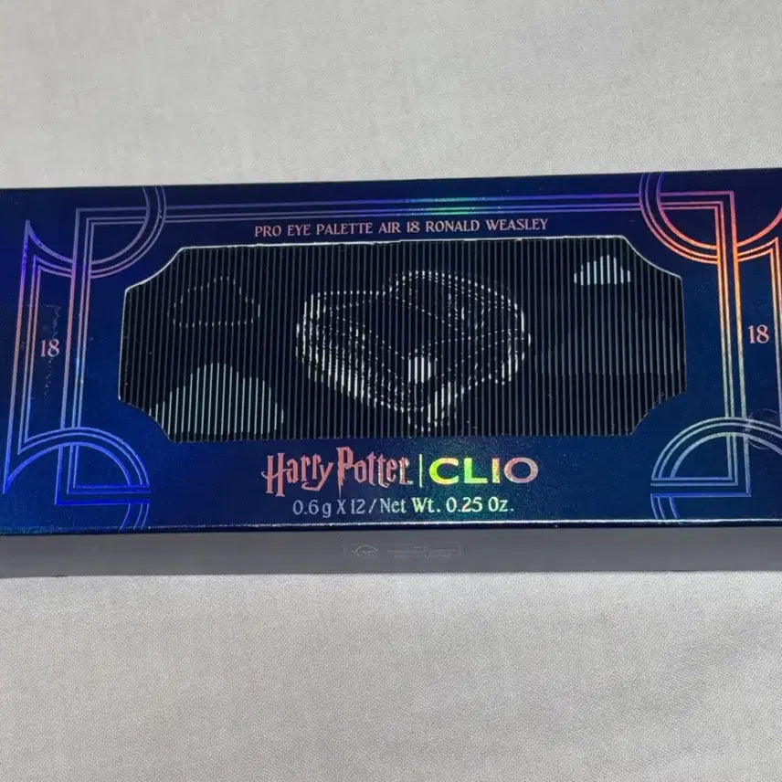 [BUNJANG] Clio Pro Eye Palette Air 18 Ron Weasley Edition (Discontinued) / [단종희귀템] 클리오 프로 아이 팔레트 에어 18론위즐리 새상품