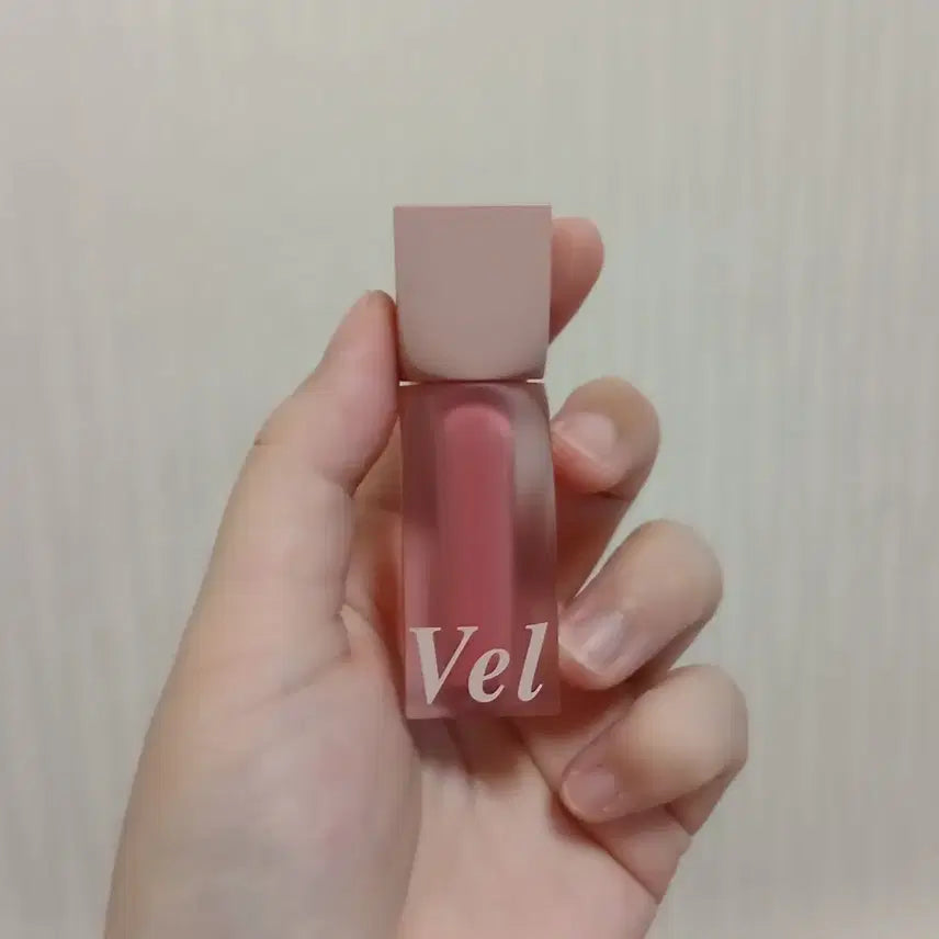 [BUNJANG] Age 20's Velvet Haze Blusher 04 Watermelon Pink / 에이지투웨니스 벨벳 헤이즈 블러셔 04 워터멜론 핑크