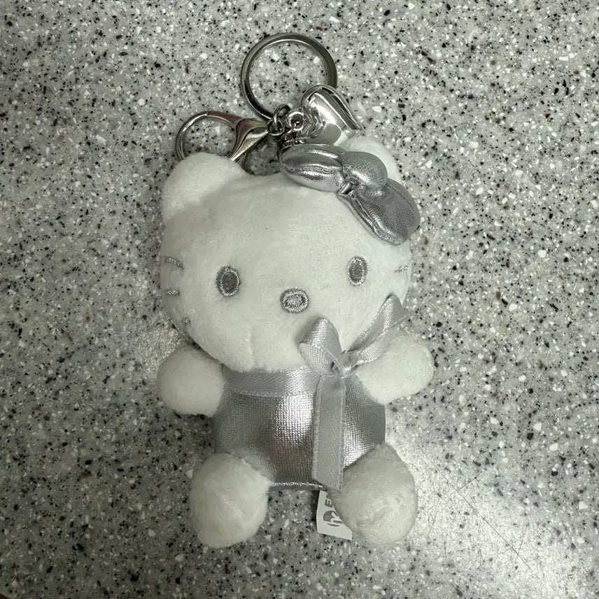 [BUNJANG] Hello Kitty Silver Keyring / 키티 실버키링