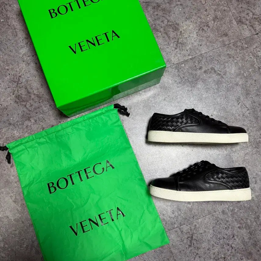 [BUNJANG] Bottega Veneta Intrecciato Sneakers / 보테가베네타 인트레치아토 스니커즈 39 풀박스