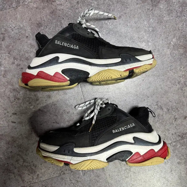 [BUNJANG] Balenciaga Triple S Sneakers / 발렌시아가 트리플 S 40