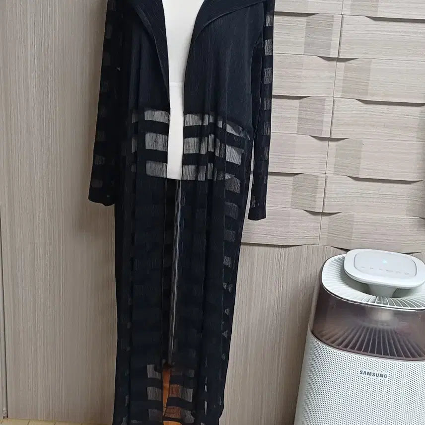 [BUNJANG] Black Pleated Long Cardigan Check Pattern See-through / 플리츠 블랙 롱 가디건 체크 패턴 시스루