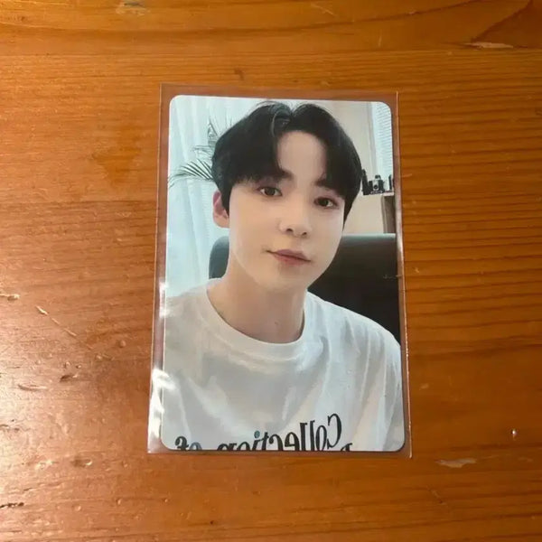 [BUNJANG] ATEEZ 2023 Season's Greetings Yunho Photocard / 에이티즈23시즌그리팅 윤후 포카)급처)