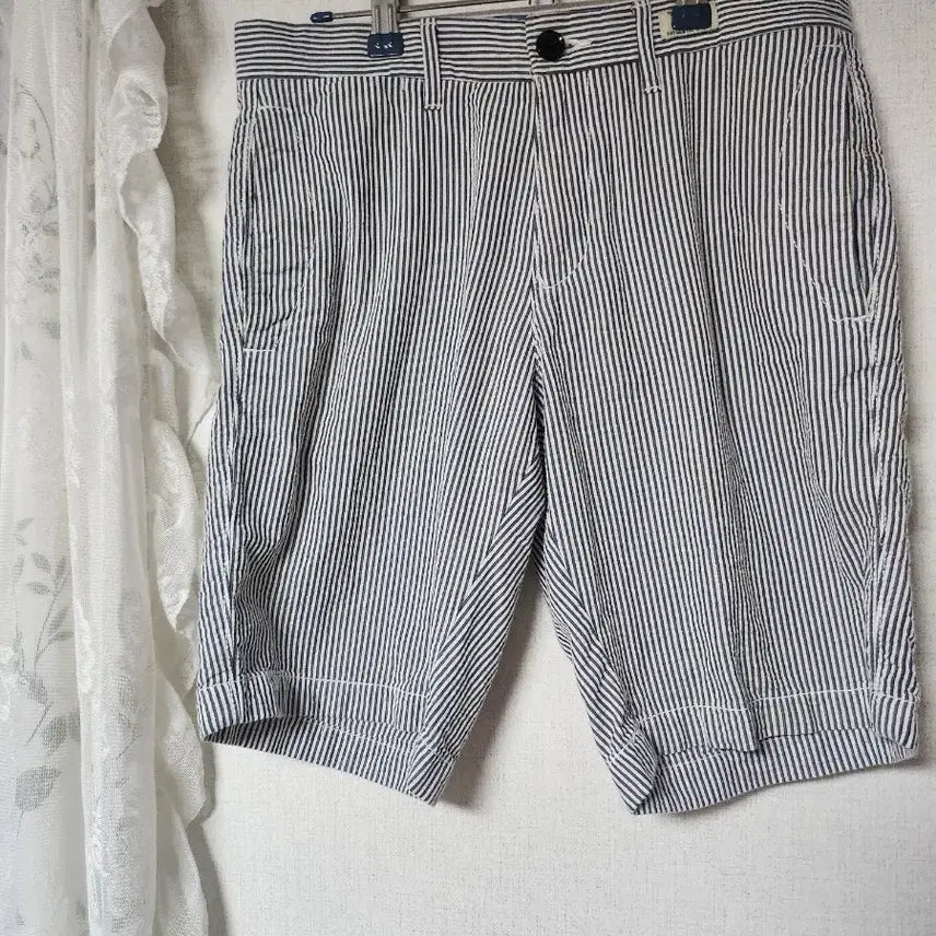 [BUNJANG] Tommy Hilfiger Striped Shorts / 타미힐피거 스트라이프 반바지