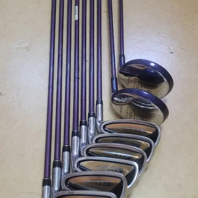 [BUNJANG] Maruman Verity VIP Women's Full Golf Club Set / 마루망 베리티 VIP 여성용 풀세트 판매 (우드2개 + 아이언7개 총9개)상태좋음.