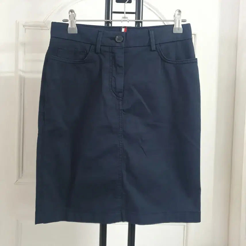 [BUNJANG] Tommy Hilfiger 25 Inch Midi Skirt Deep Navy / 25인치 타미힐피거 여름 인견 치마 딥네이비