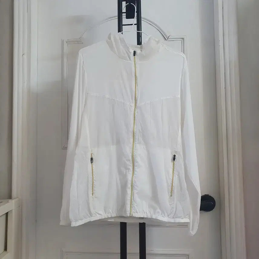 [BUNJANG] Redcamp Unisex Summer Lightweight Windbreaker White / 레드캠프 남녀공용 여름 경량바람막이 L 100 화이트