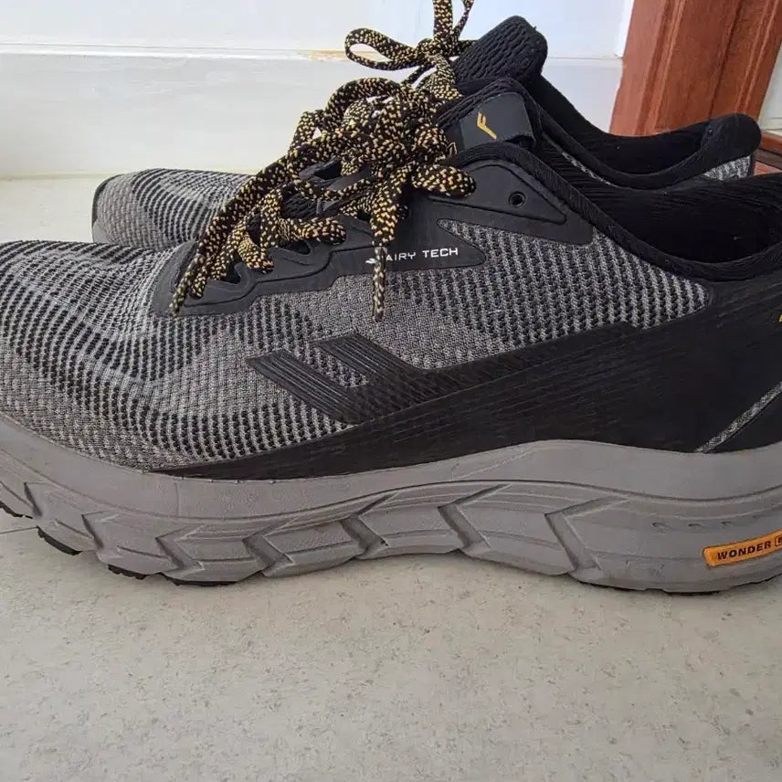 [BUNJANG] Prospecs ENERJET WONDER BOUNCER Sneakers / 프로슾걱스운동화270