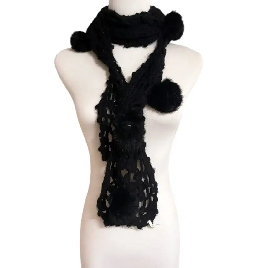 [BUNJANG] Japanese Gothic Lolita Punk Black Crochet Pom-pom Layered Muffler / 일본 고스로리 펑크 블랙 크로셰 폼폼이 레이어드 머플러