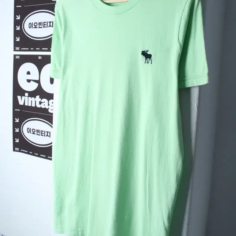[BUNJANG] Abercrombie & Fitch Y2K Small Logo T-Shirt (XL-2XL) / (XL-2XL) 아베크롬비 반팔 티셔츠 Y2K 스몰로고-H35890