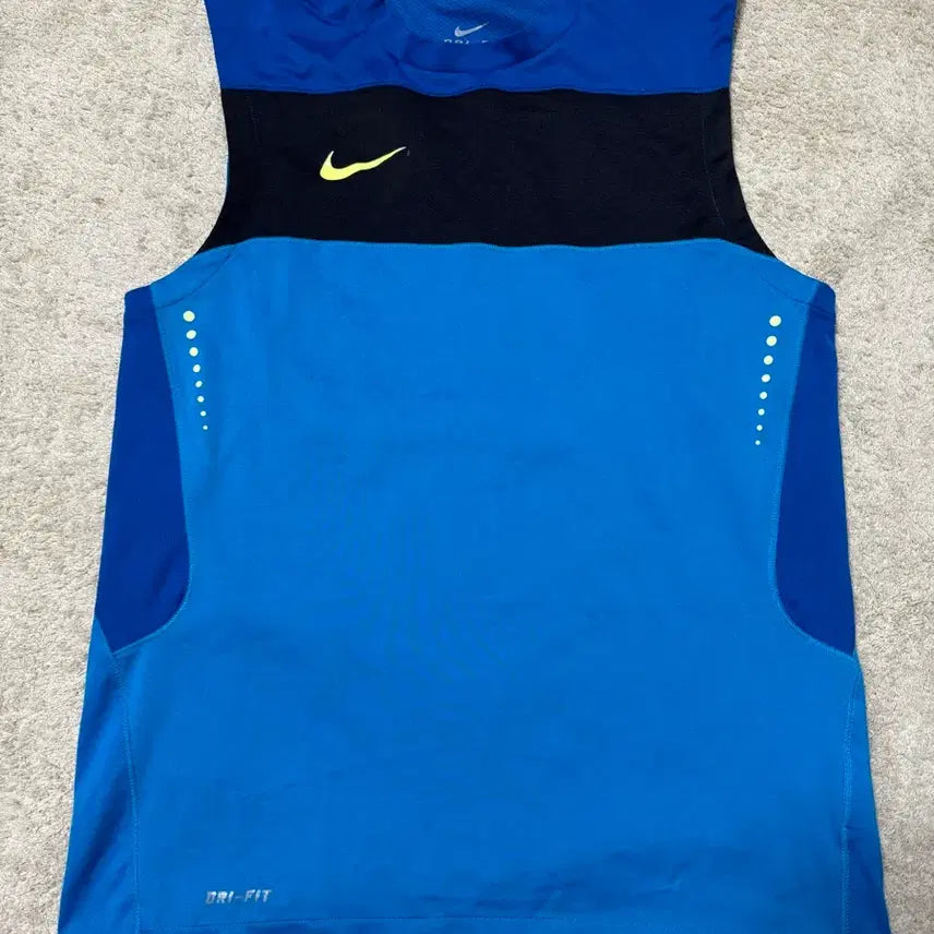 [BUNJANG] Nike Dri-FIT Sleeveless Top / (상태AA) 나이키 드라이핏 프로급 기능 러닝/헬스 민소매나시티96