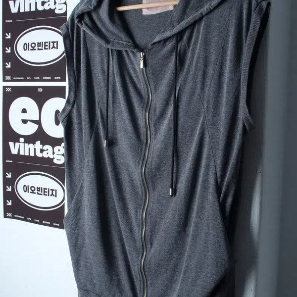 [BUNJANG] W(F) Zucar Zucar T-shirt Hoodie Sleeveless Y2K Grey / W(F) 주카 쥬카 반팔 티셔츠 후드 민소매 Y2K 그레이-H35963