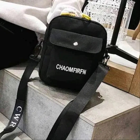 [BUNJANG] S-Class Yellow Canvas Crossbody Bag for Men / 고급스런 S클래스 남성용 가볍게 들고 다니기 좋은 노란색 캔버스 크로스백 판매해요