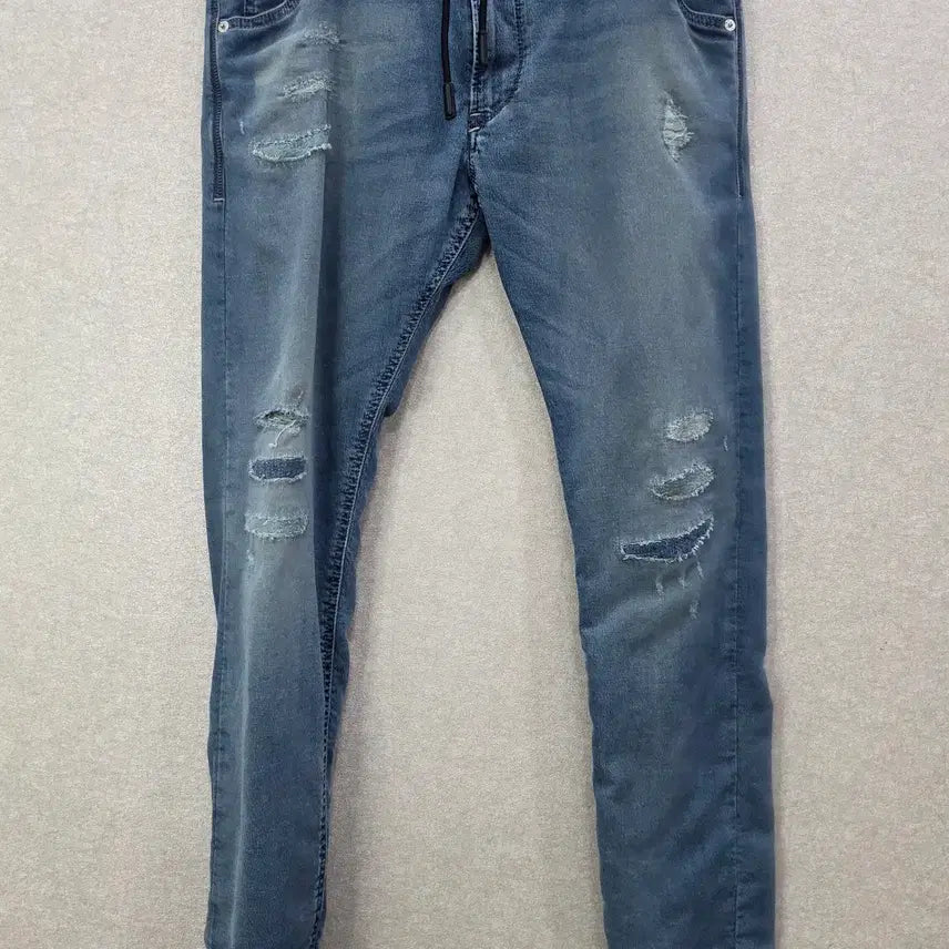 [BUNJANG] Diesel Krooley-NE Distressed Jogg Jeans / 디젤 크룰리-NE 디스트로이드 조그진 DIESEL