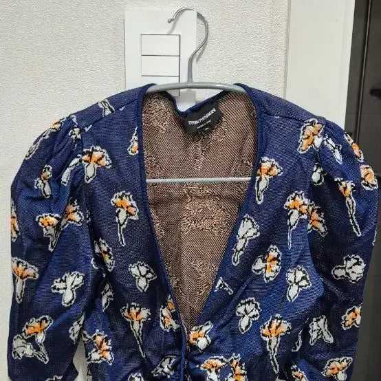 [BUNJANG] Giorgio Armani Women's Floral Pattern Puff Sleeve Blouse / 아르마니 정품