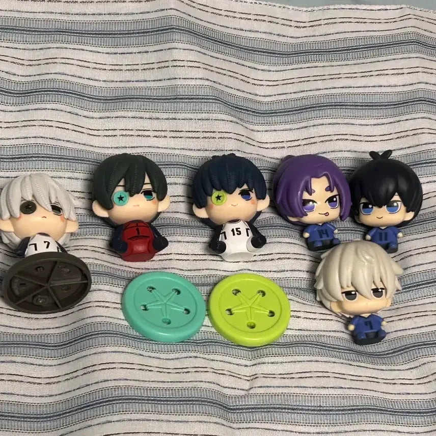 [BUNJANG] Blue Lock Button Gacha Set & Owari Figure Bundle / 블루록 오스와리피규어 단추가챠 6종 일괄 (이사기 린 레오 나기 피규어)