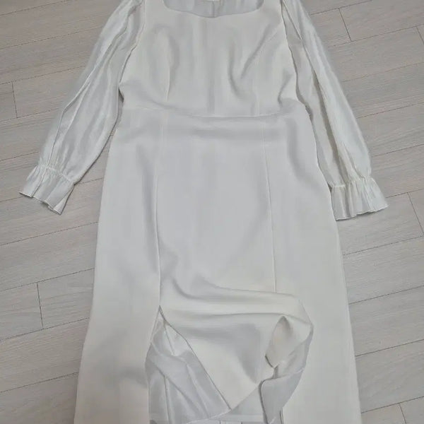 [BUNJANG] Lynn Dress (Size 77) / Lynn 원피스 (77)