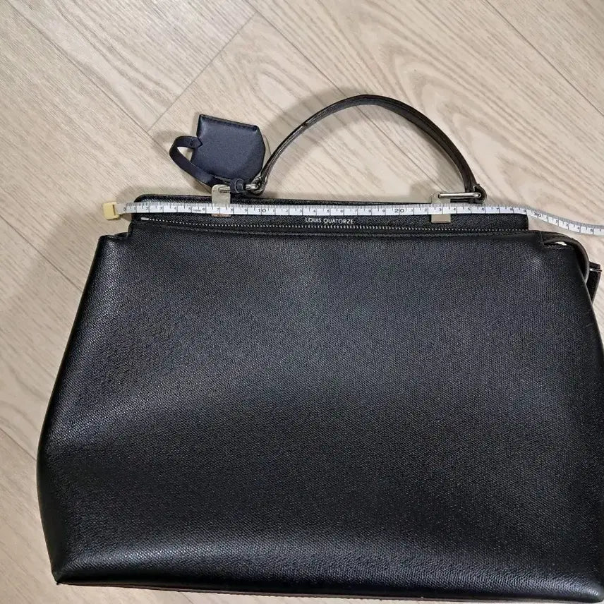 [BUNJANG] Louis Quatorze Women's Black Tote Bag / 루이까또즈 여성 토트백 블랙