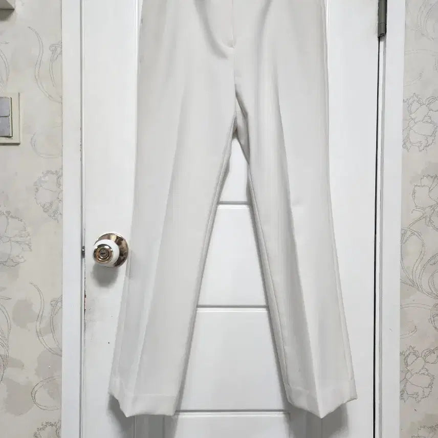 [BUNJANG] The Edge Ivory Slacks (Size 77) / 더엣지 아이보리 슬랙스 77