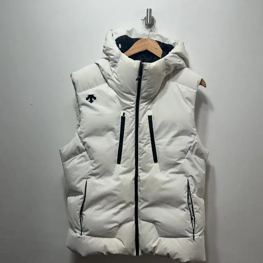 [BUNJANG] Descente Hooded Padded Vest White XL Down / 데상트 후드 패딩 조끼 화이트 XL 다운