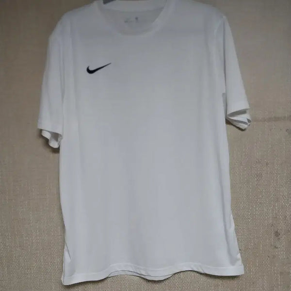 [BUNJANG] Nike Dri-FIT T-Shirt Size 110 / 나이키/110) 드라이핏 반팔티