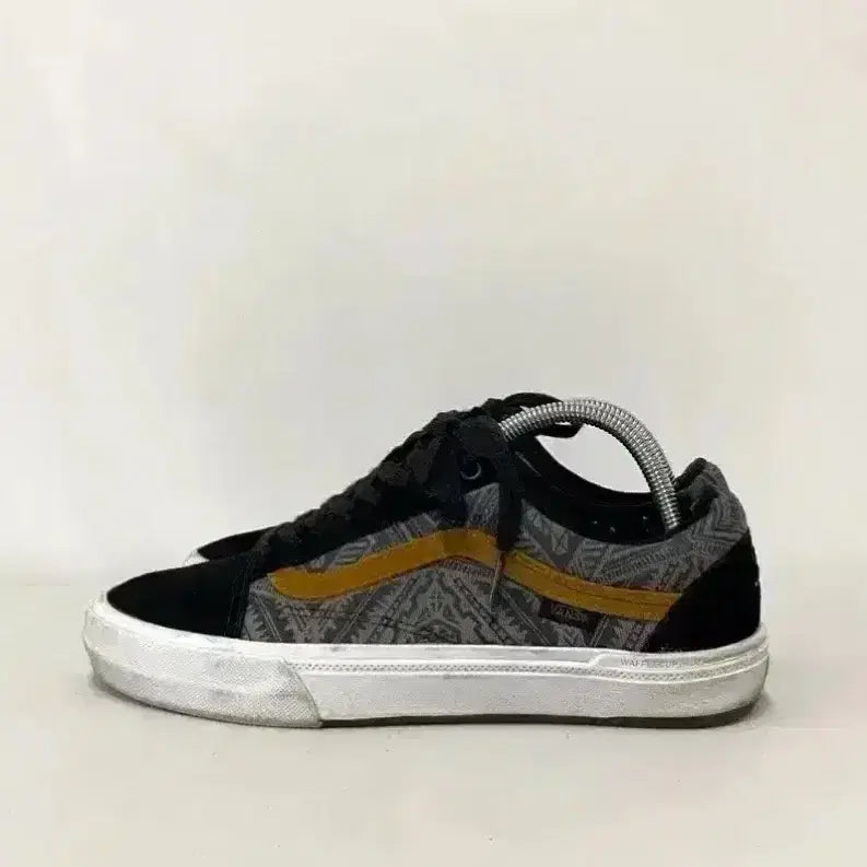[BUNJANG] Vans x Courage Adams BMX Old Skool Sneakers (260mm) / 97. 반스 x 커리지 아담스 BMX 올드스쿨 단화[260]