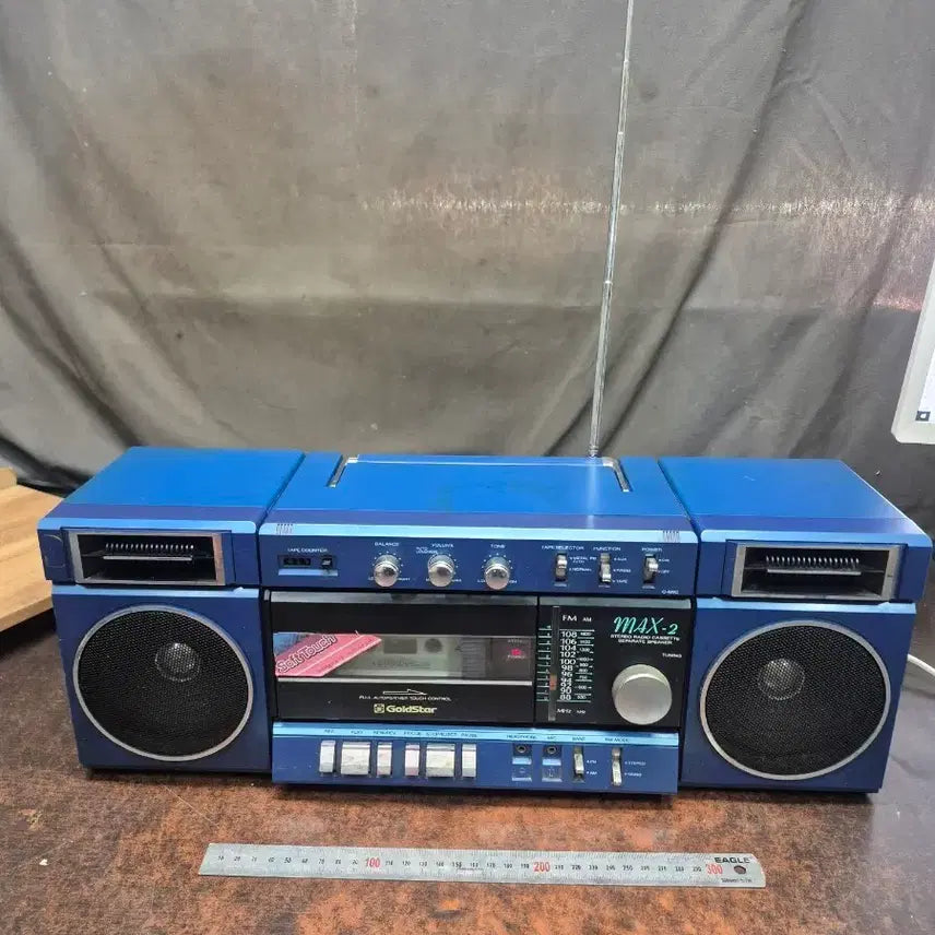[BUNJANG] Goldstar MAX-2 Stereo Speaker Radio Cassette Player / 금성 MAX-2 스테레오 스피커 라디오 카세트 플레이어