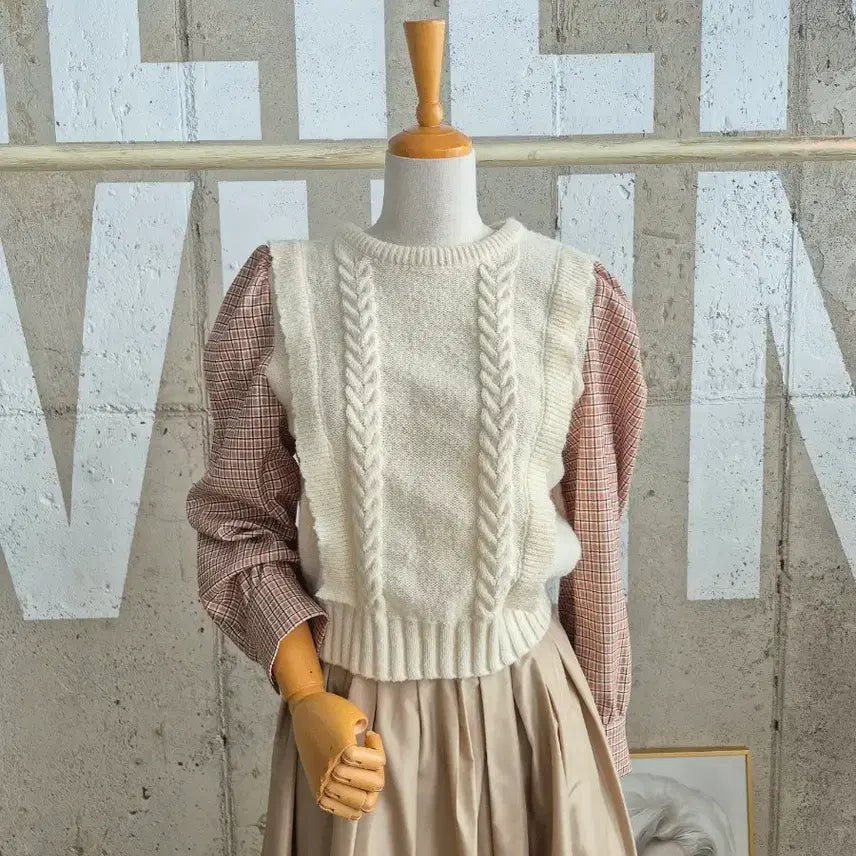 [BUNJANG] 8seconds Check Sleeve Knit Sweater / 행사1)에잇세컨즈 체크소매 니트스웨터