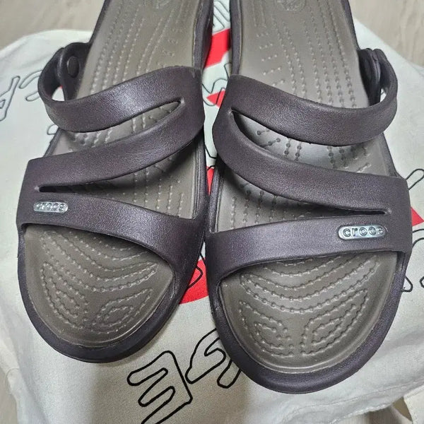 [BUNJANG] Crocs Brown Sandals Women's Size M8 / 크록스 샌들 브라운M8